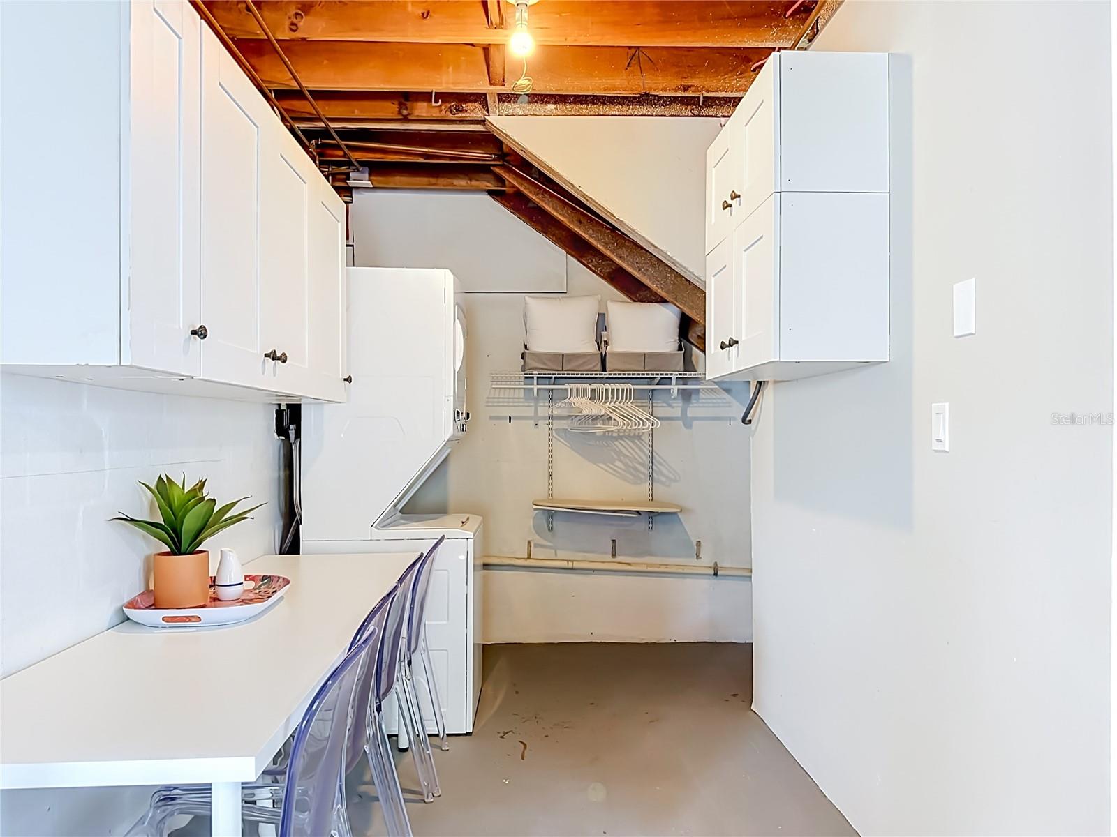 202 Peacock Ln #b Property Photo 27