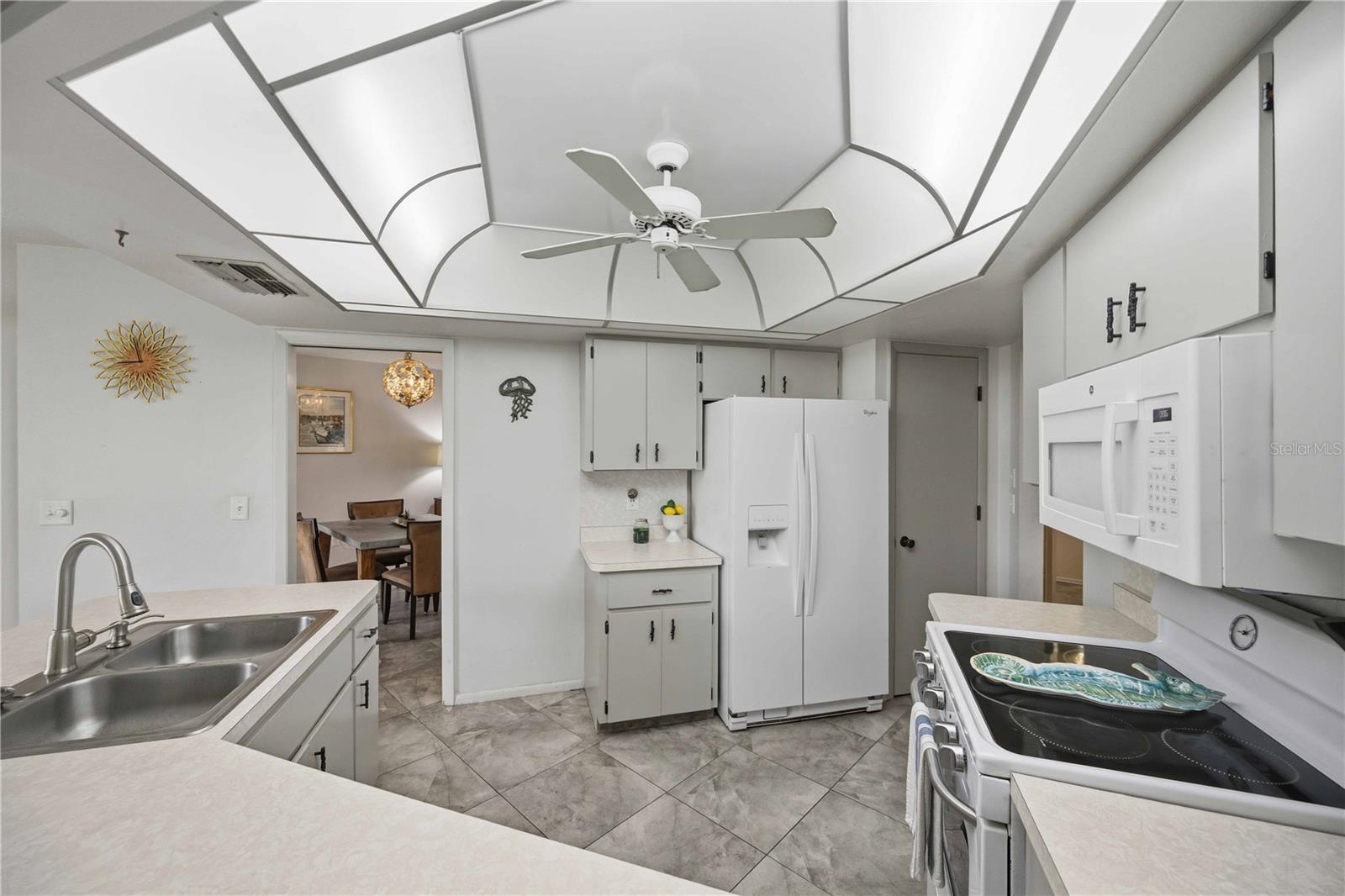 119 Van Dyck Dr Property Photo 18