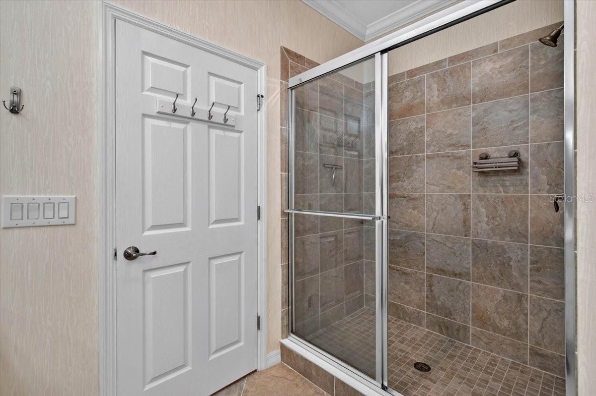 10059 Crooked Creek Dr #202 Property Photo 23
