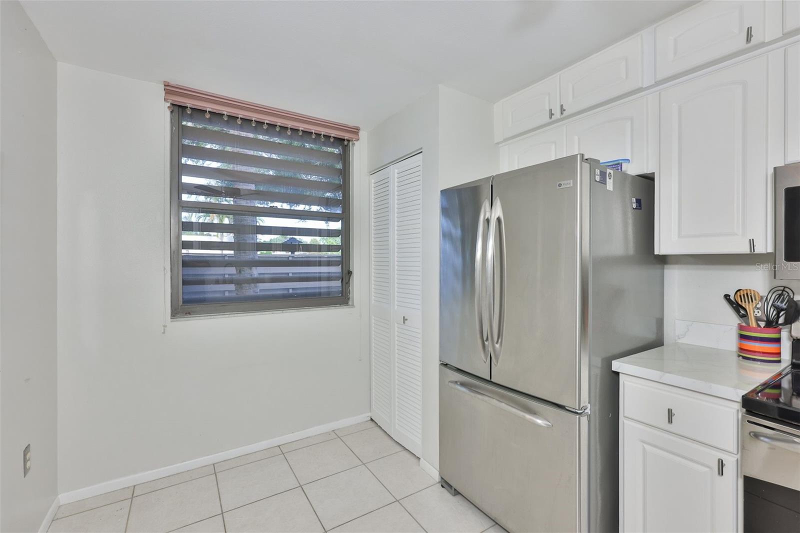 647 Woodlawn Dr #647 Property Photo 5