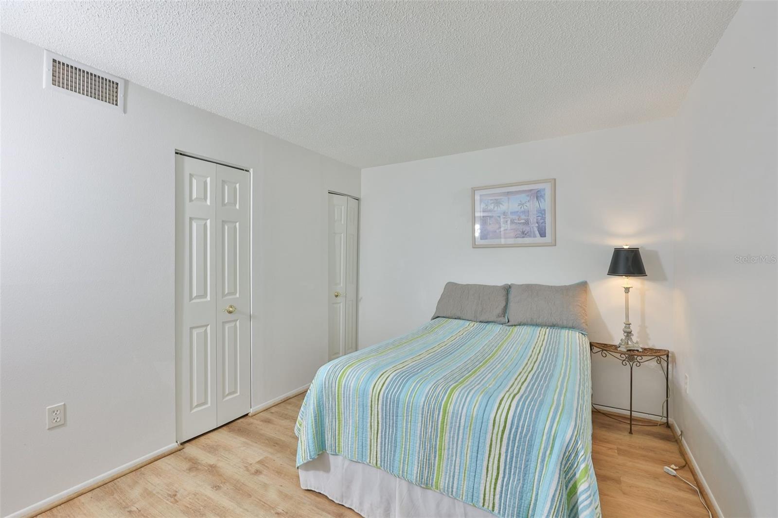 647 Woodlawn Dr #647 Property Photo 9