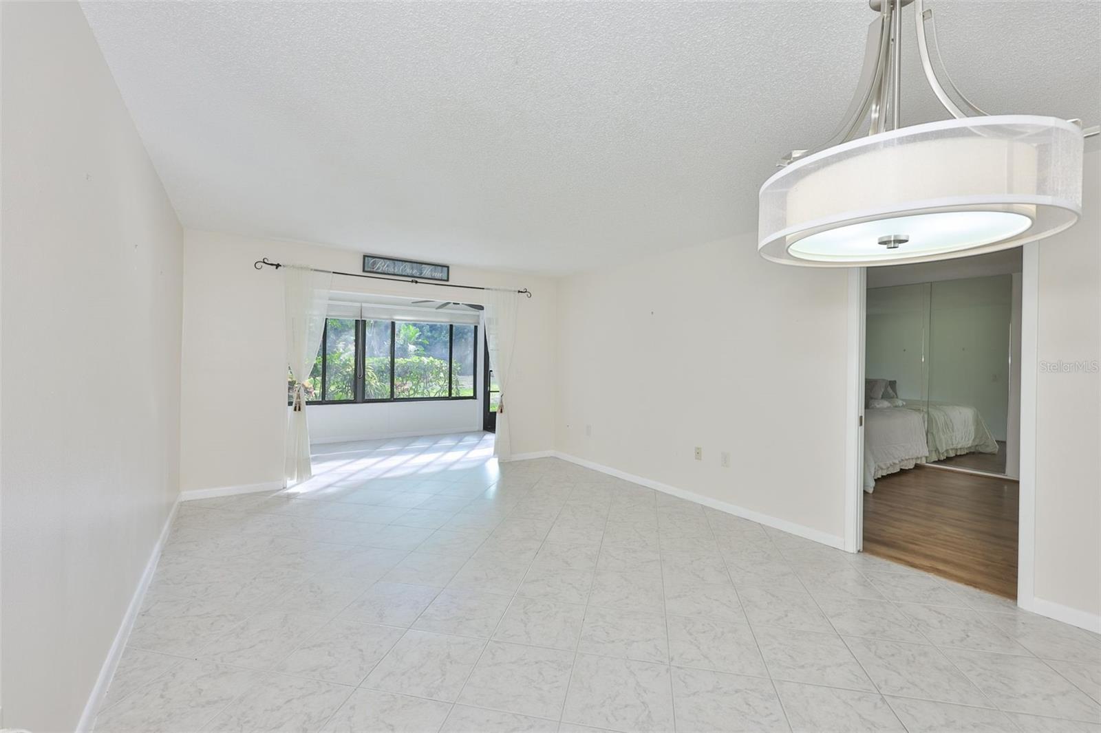 647 Woodlawn Dr #647 Property Photo 19