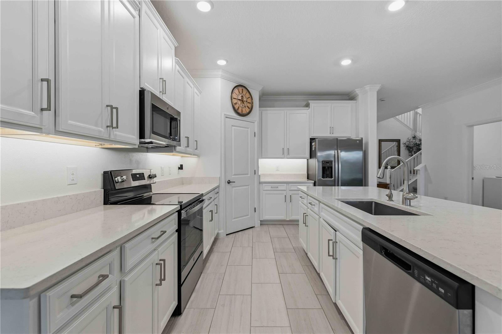 14325 17th Ct E Property Photo 12