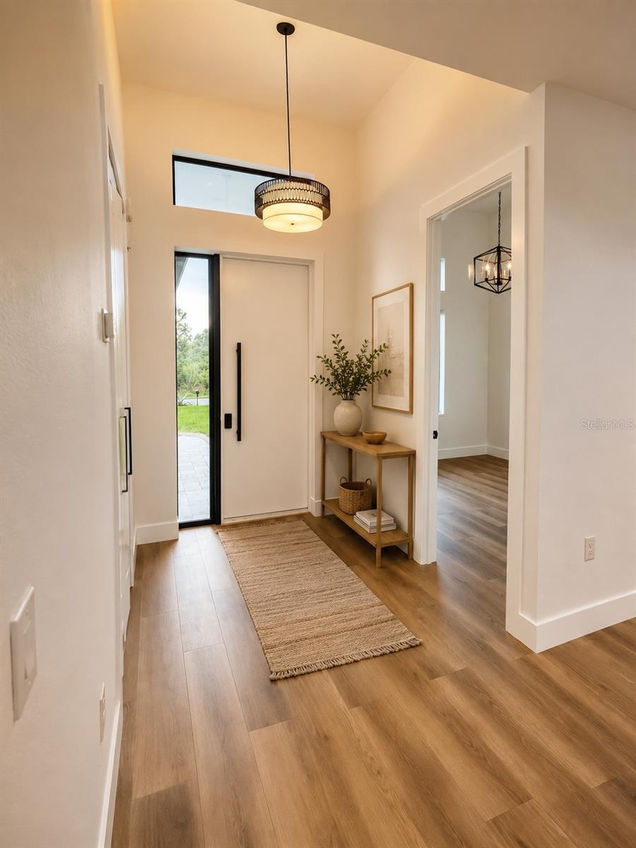 32 Saluda Ter Property Photo 5