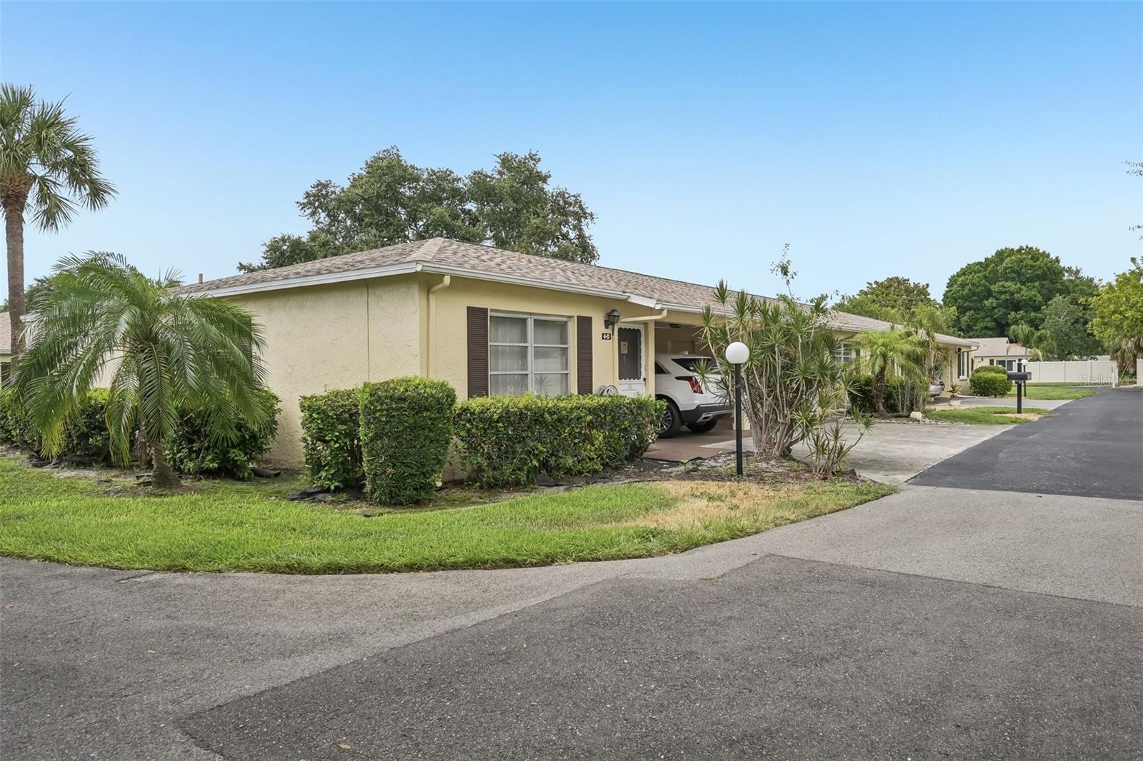 390 301 Blvd W #4d Property Photo 2