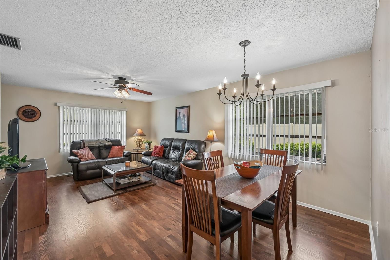390 301 Blvd W #4d Property Photo 6