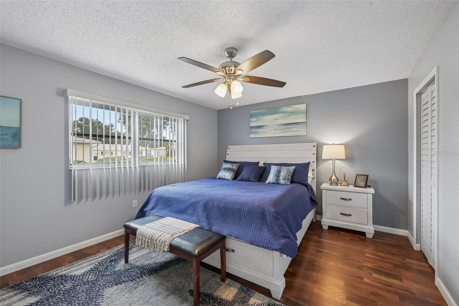 390 301 Blvd W #4d Property Photo 17