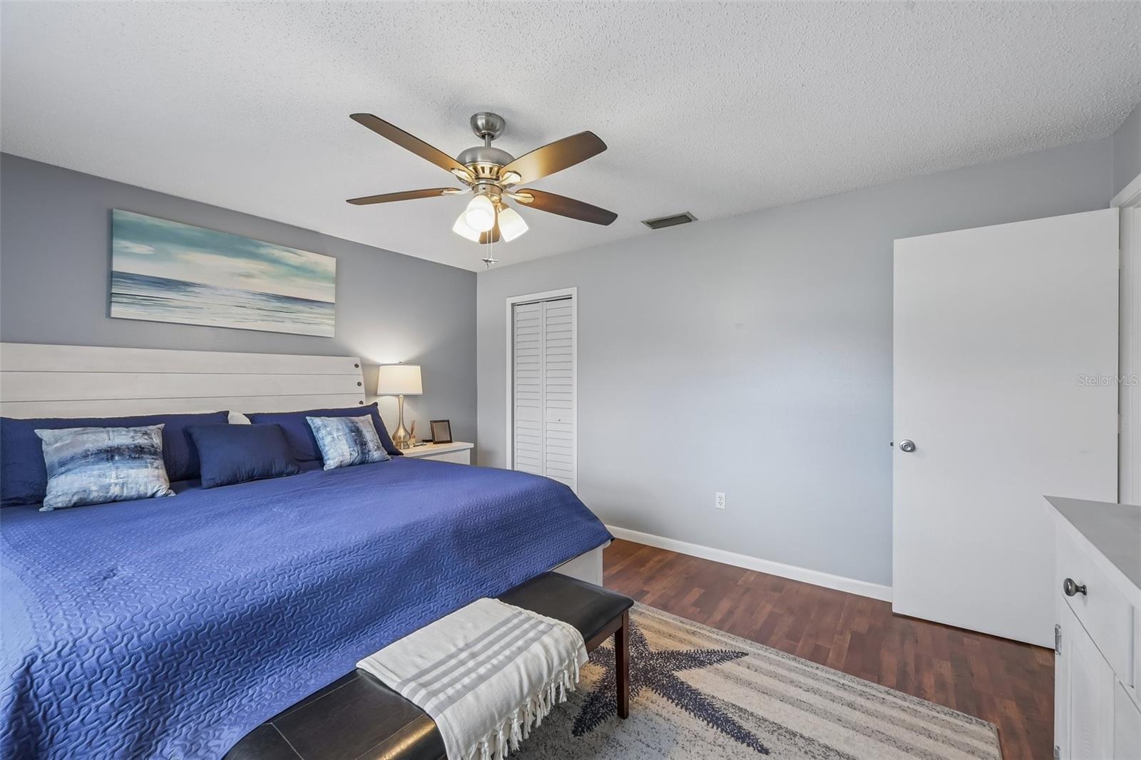 390 301 Blvd W #4d Property Photo 19