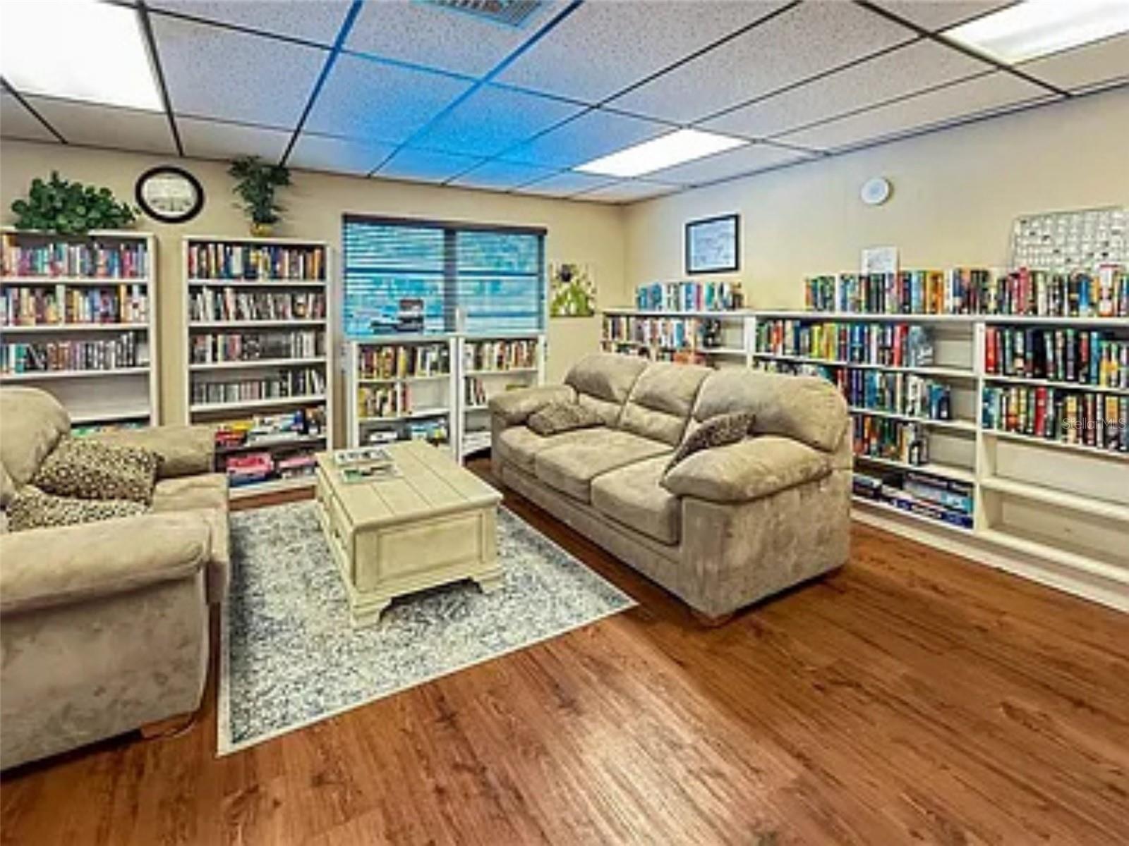 390 301 Blvd W #4d Property Photo 30