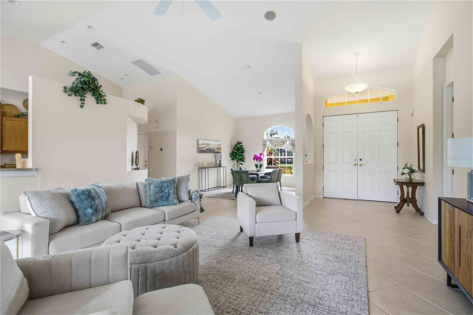 9215 63rd Ct E Property Photo 8