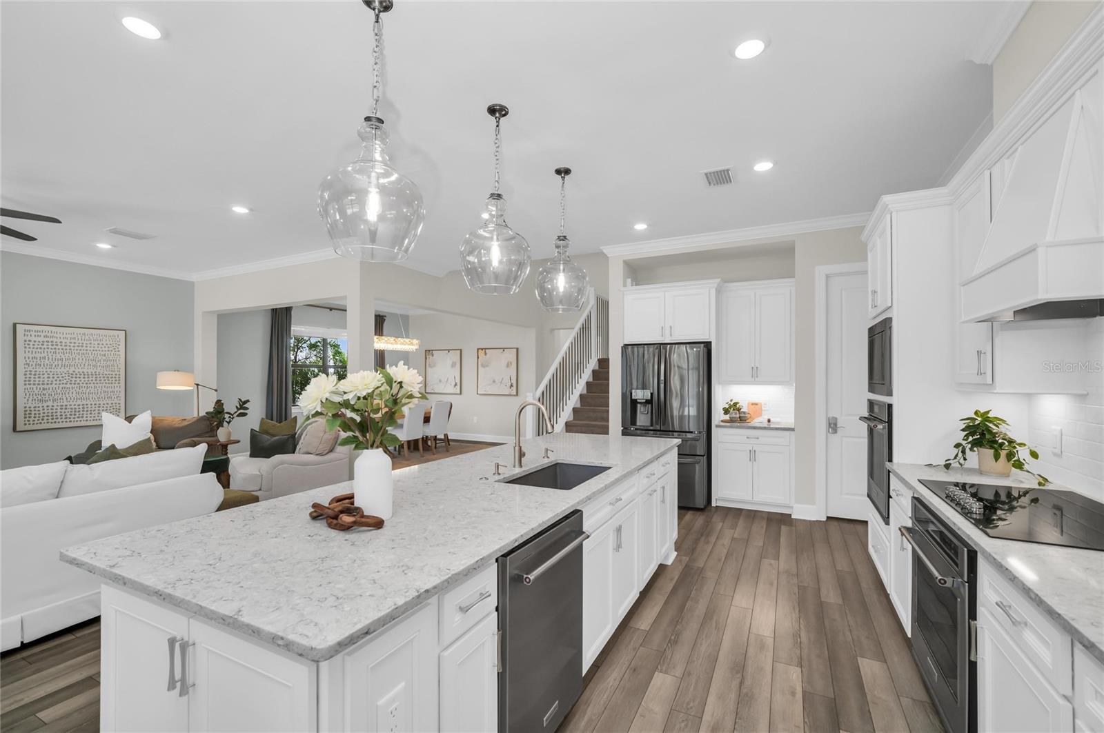 16438 Slate Pl Property Photo 25