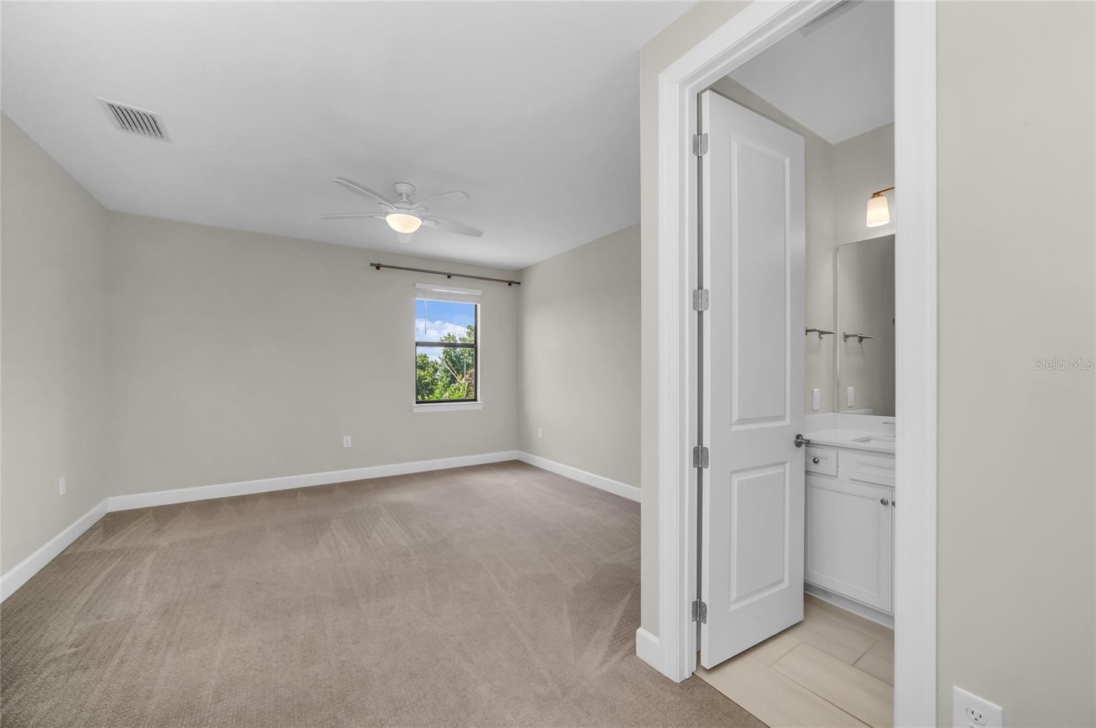 16438 Slate Pl Property Photo 46