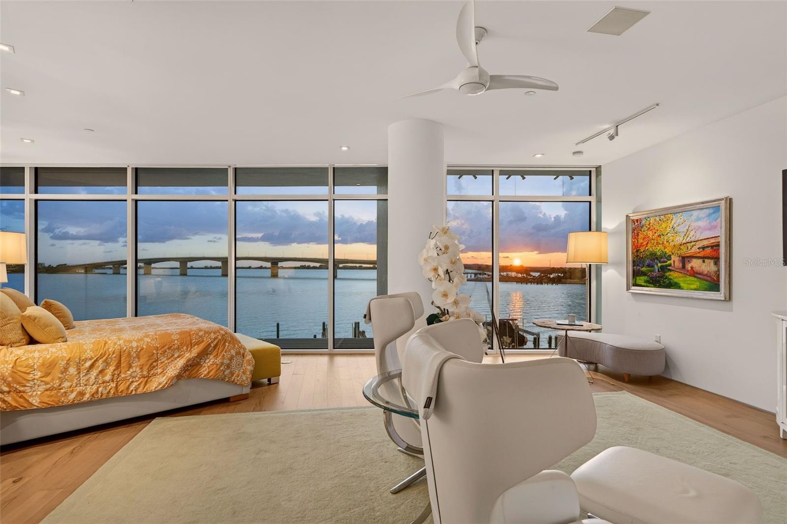 280 Golden Gate Pt #300 Property Photo 45
