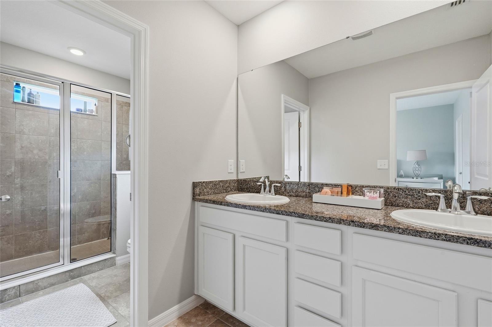 6537 Serenity Fall Ln Property Photo 30