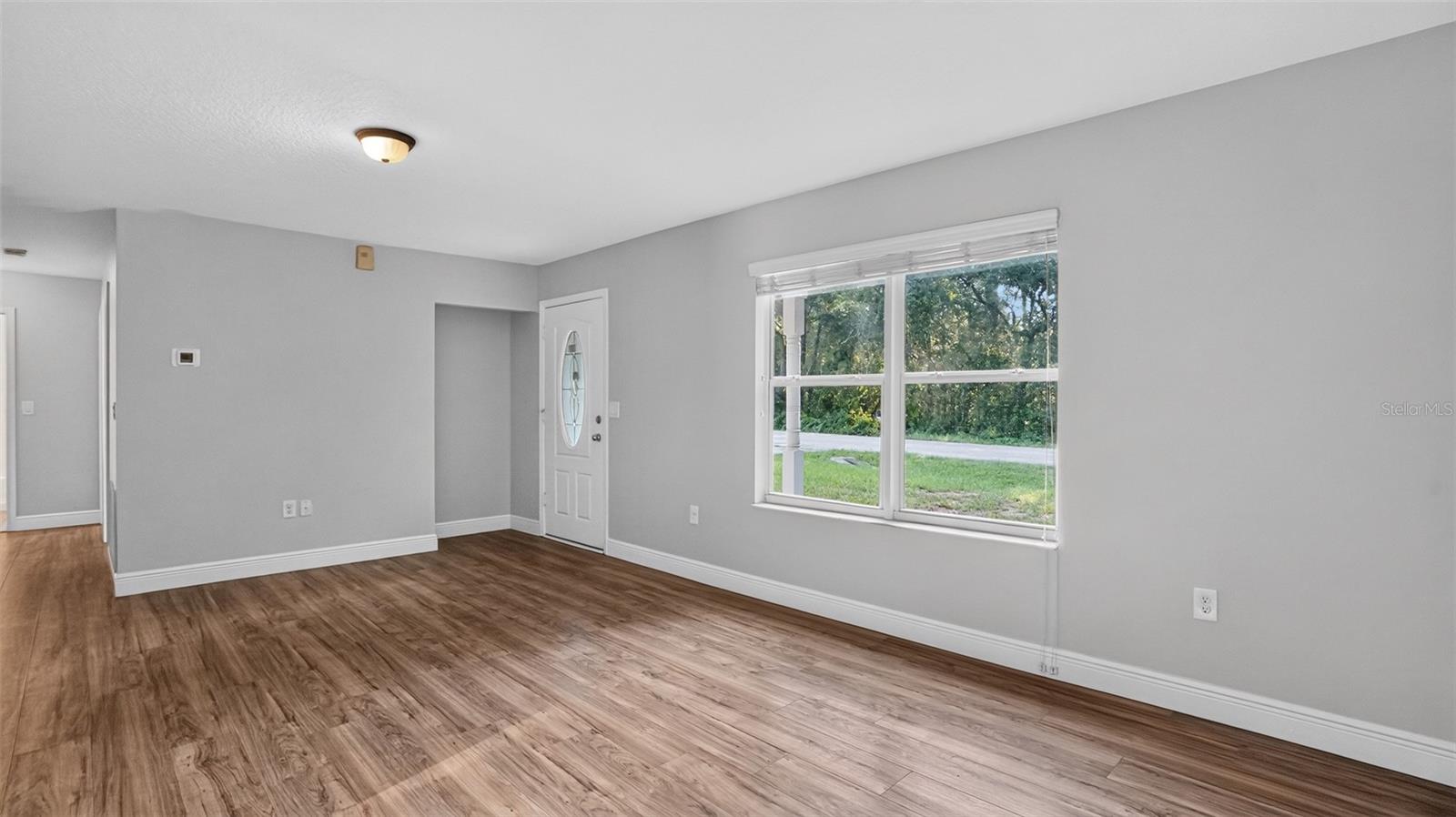 788 N Charles Ave Property Photo 5