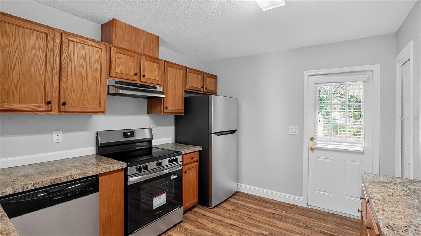 788 N Charles Ave Property Photo 9