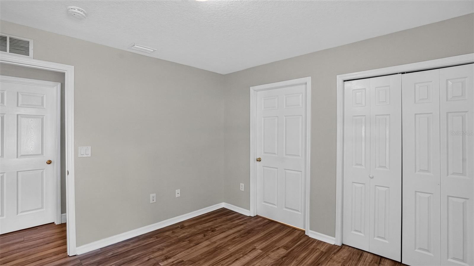 788 N Charles Ave Property Photo 23