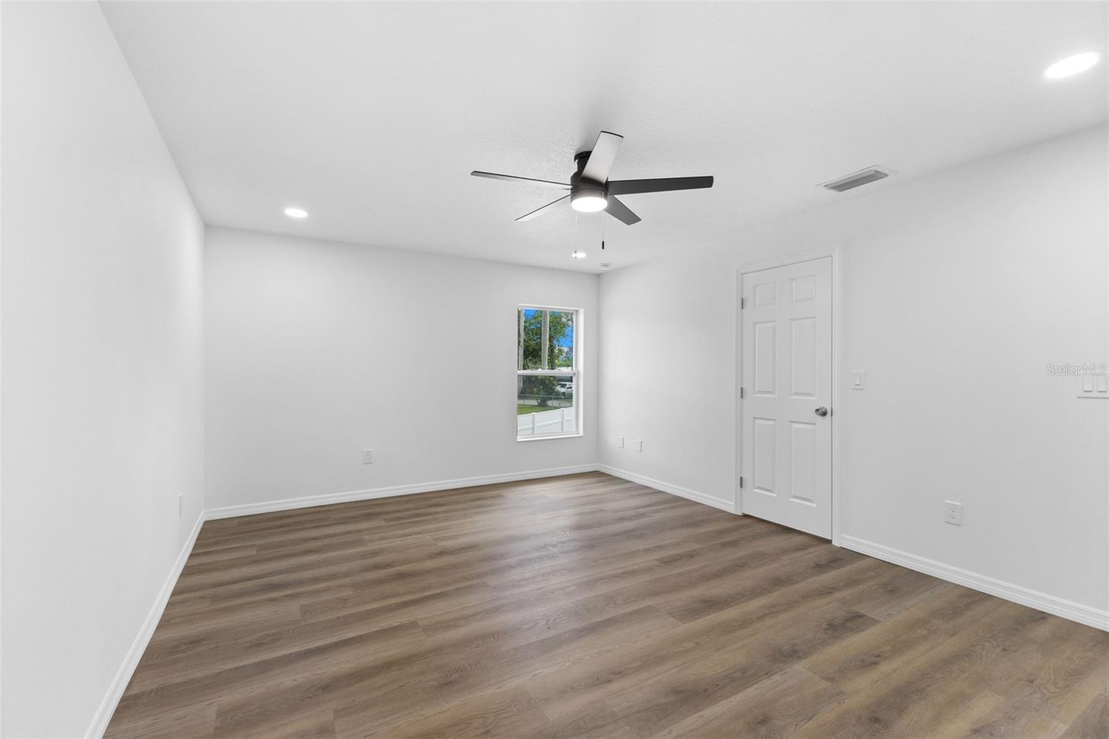 120 Brown St Property Photo 14