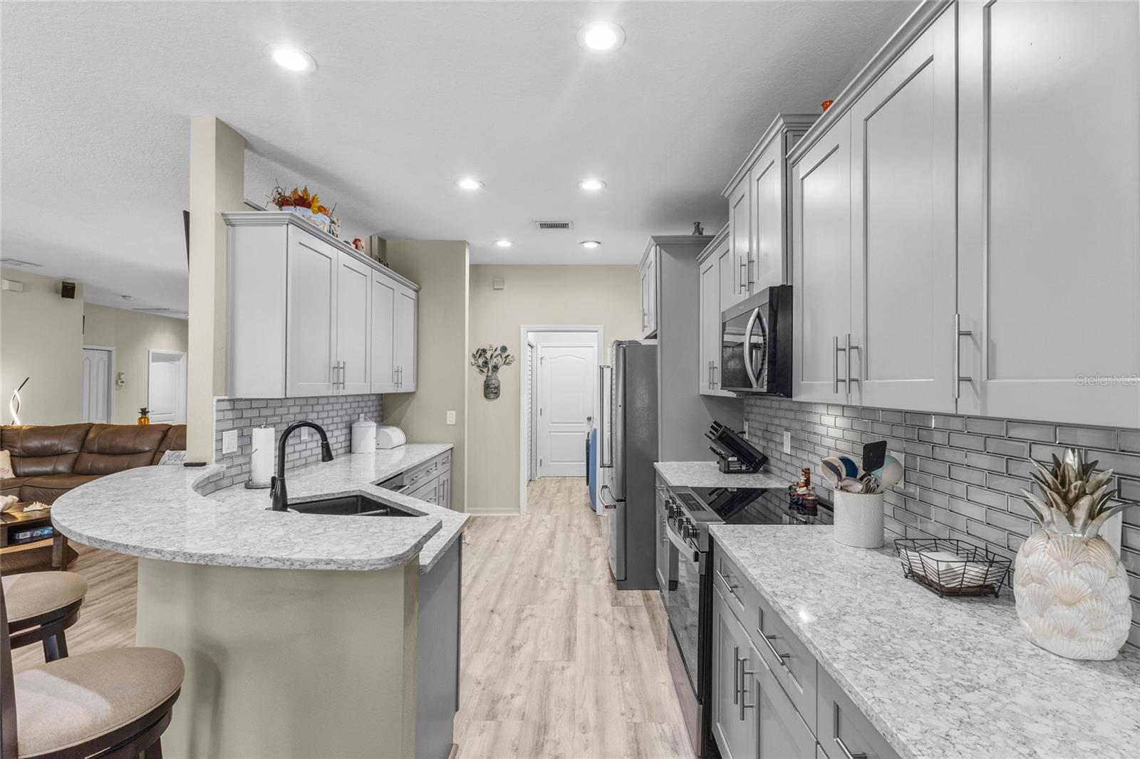 4527 Ferrys Mill Pl Property Photo 12