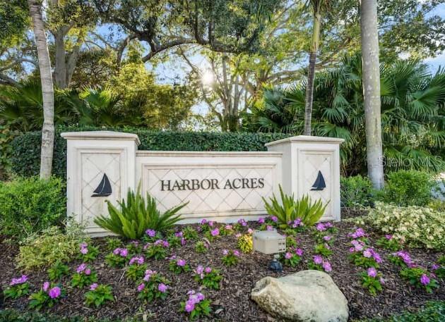 1387 Harbor Dr Property Photo 4
