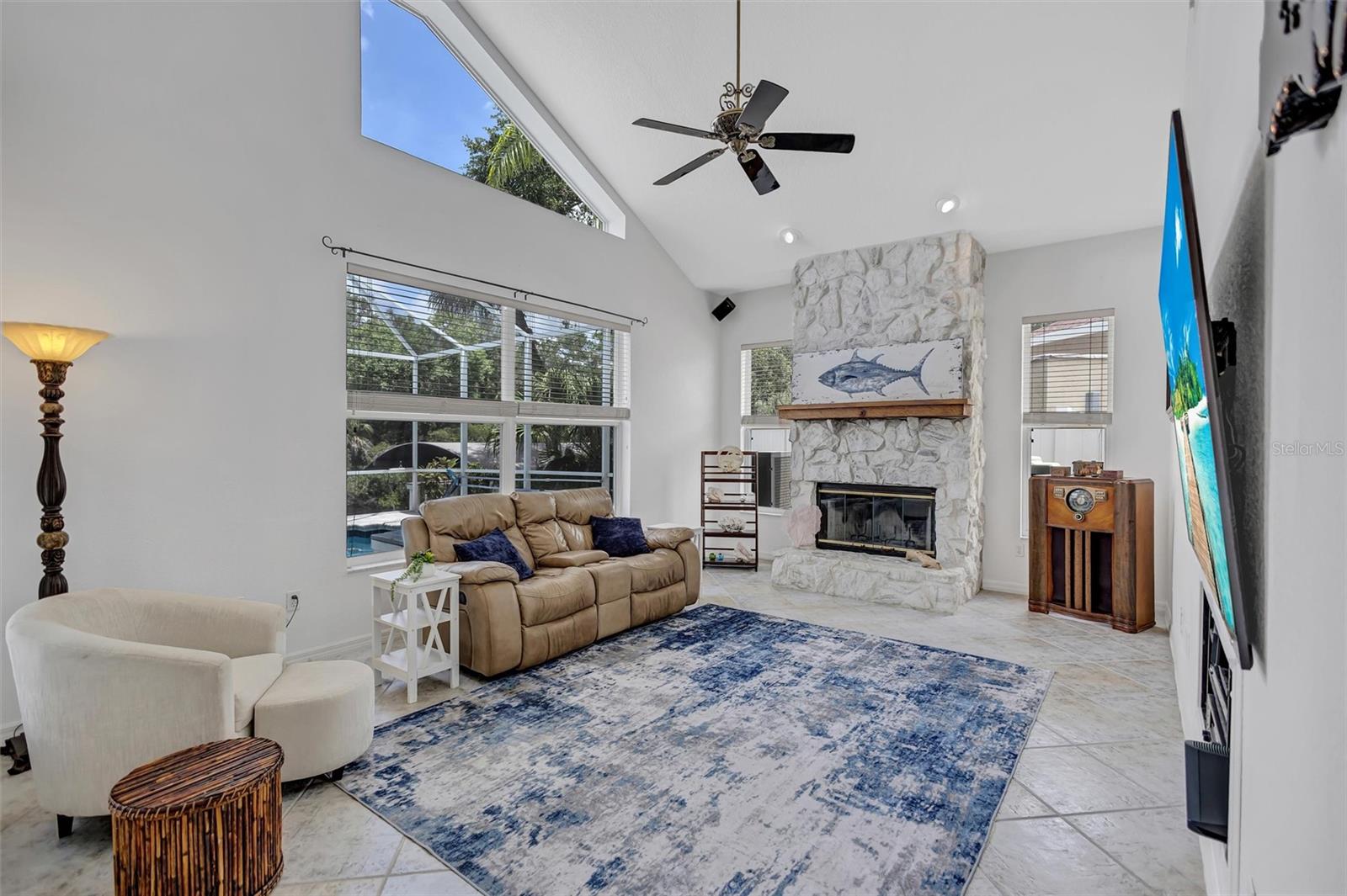 360 46th Ct E Property Photo 16