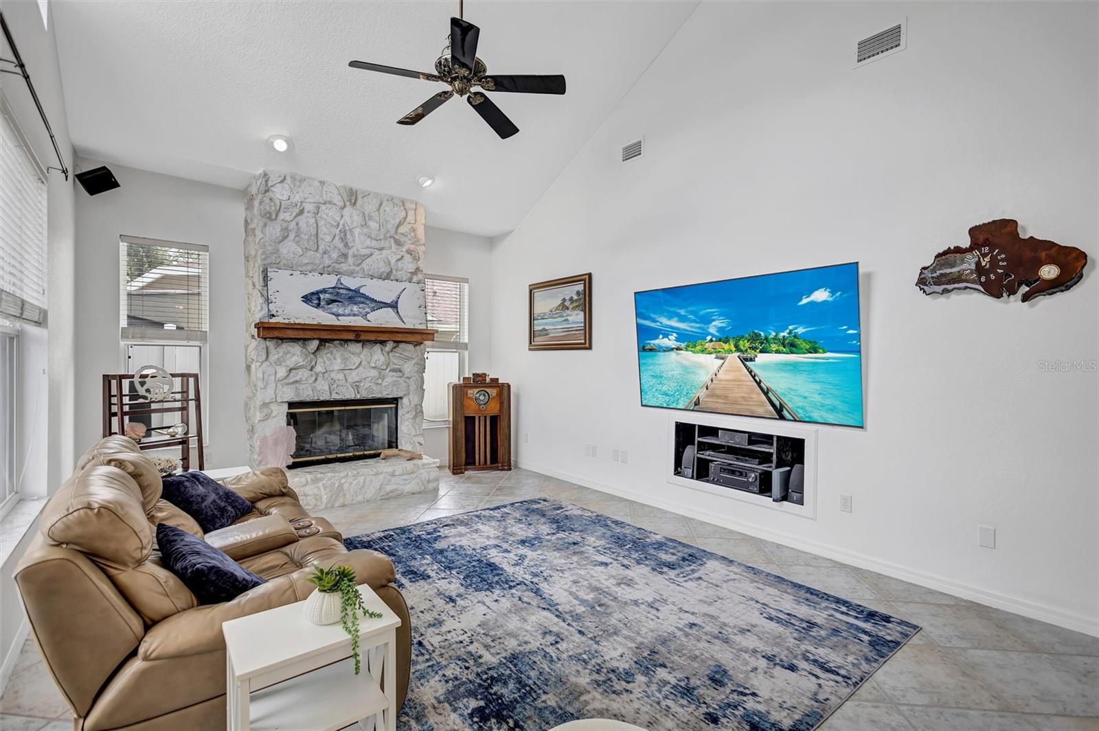 360 46th Ct E Property Photo 17