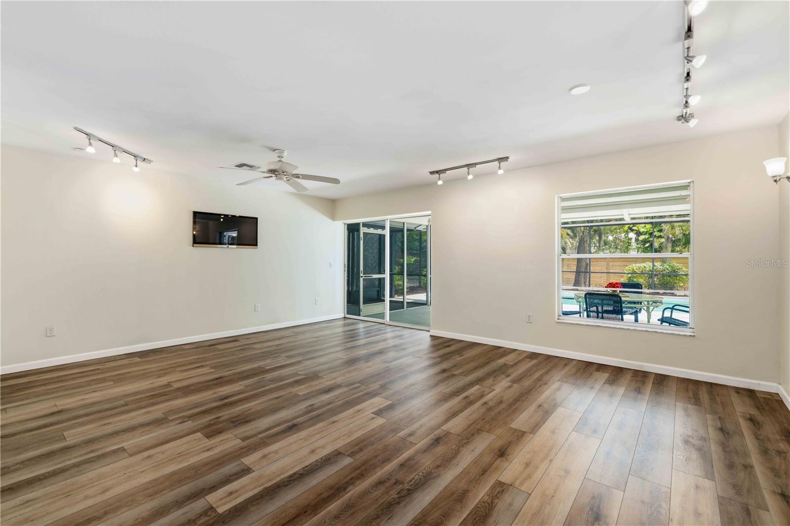 3629 Egerton Cir Property Photo 9