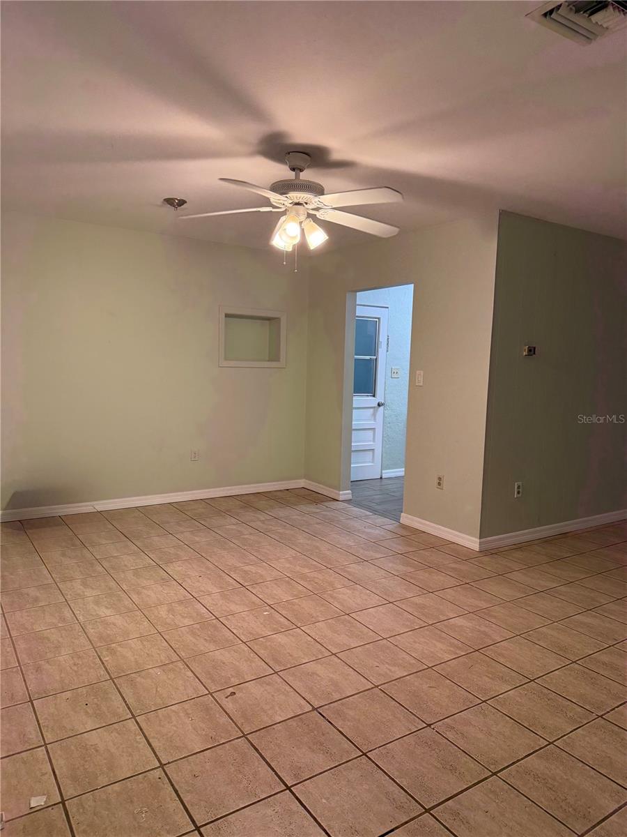 3543 Bali Dr Property Photo 3