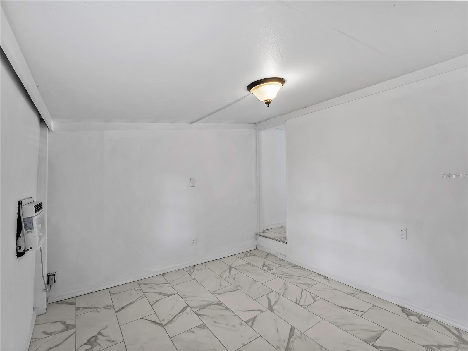 110 Verona St N Property Photo 28