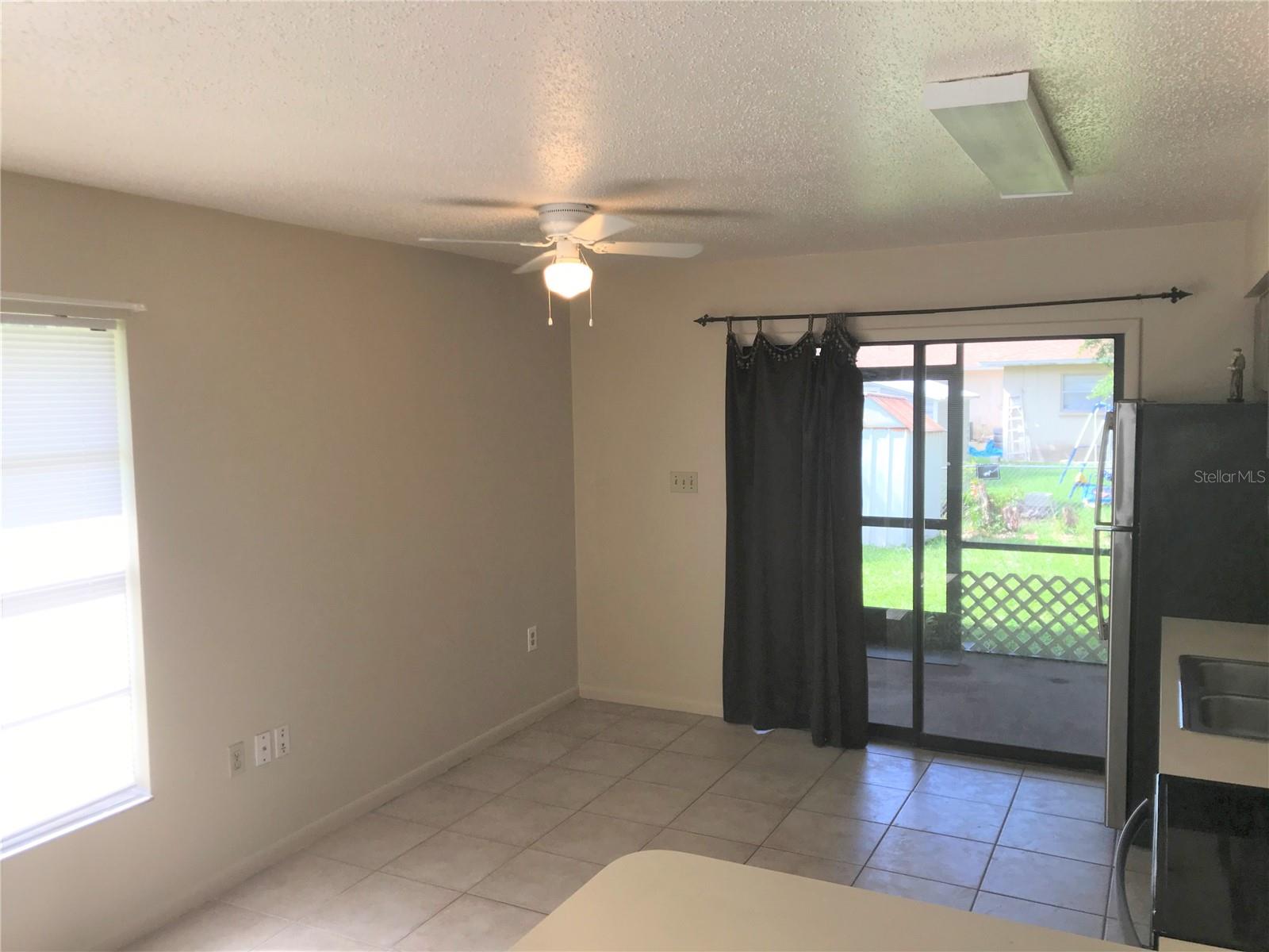 2806 46th Avenue Dr W Property Photo 3
