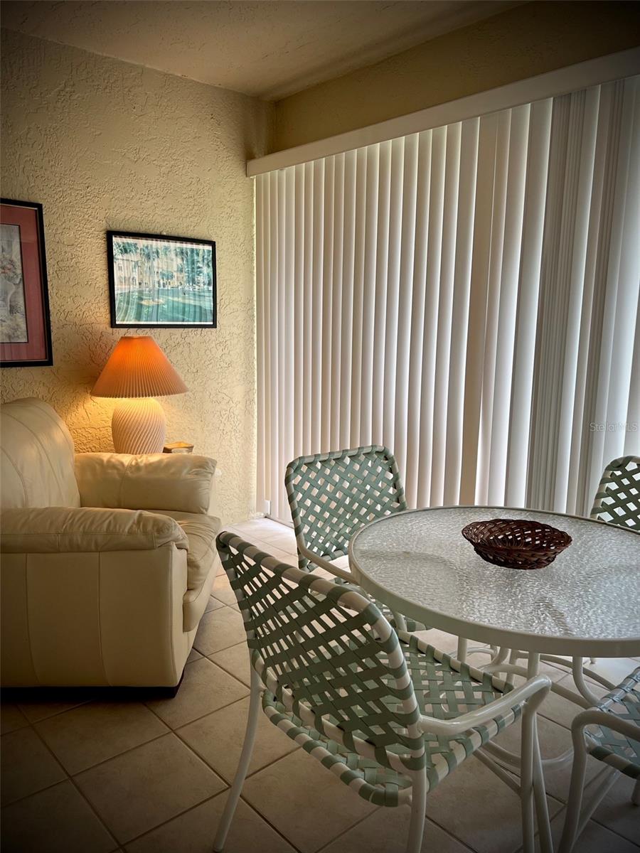 A4697105 Property Photo 3