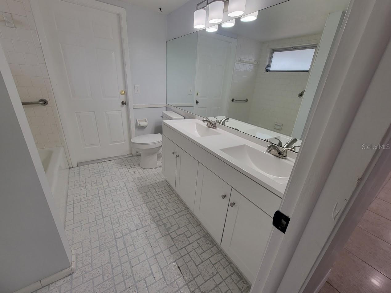 1460 Schenley St Property Photo 23