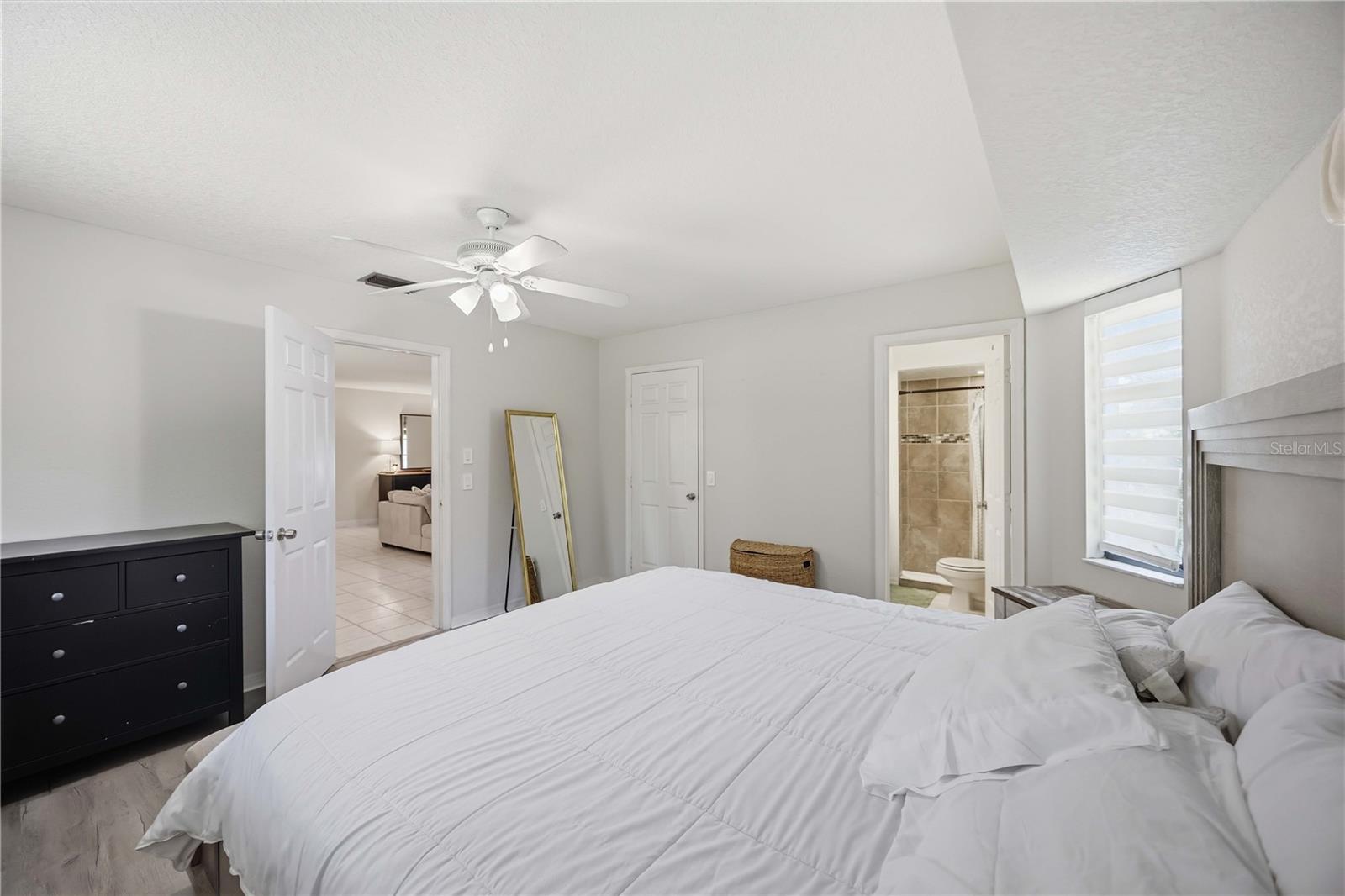 23420 Steeple Ave Property Photo 22