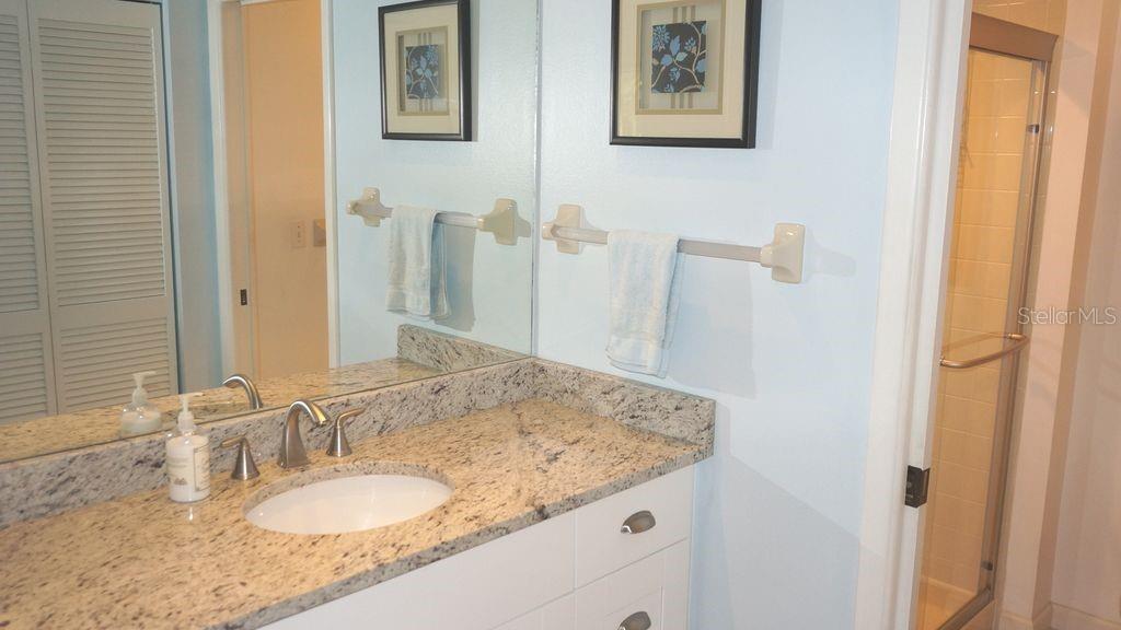4606 Weybridge #26 Property Photo 8
