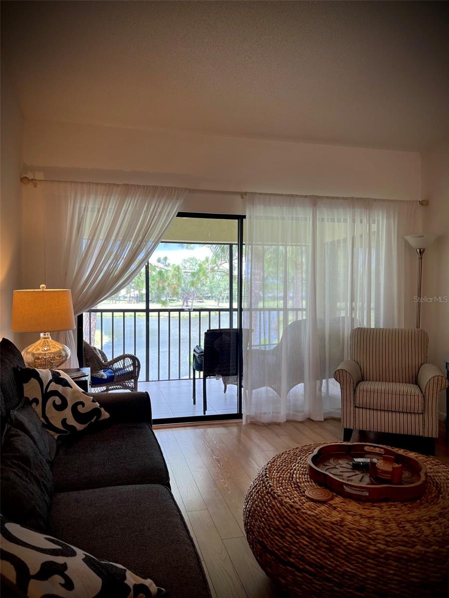 4606 Weybridge #26 Property Photo 18