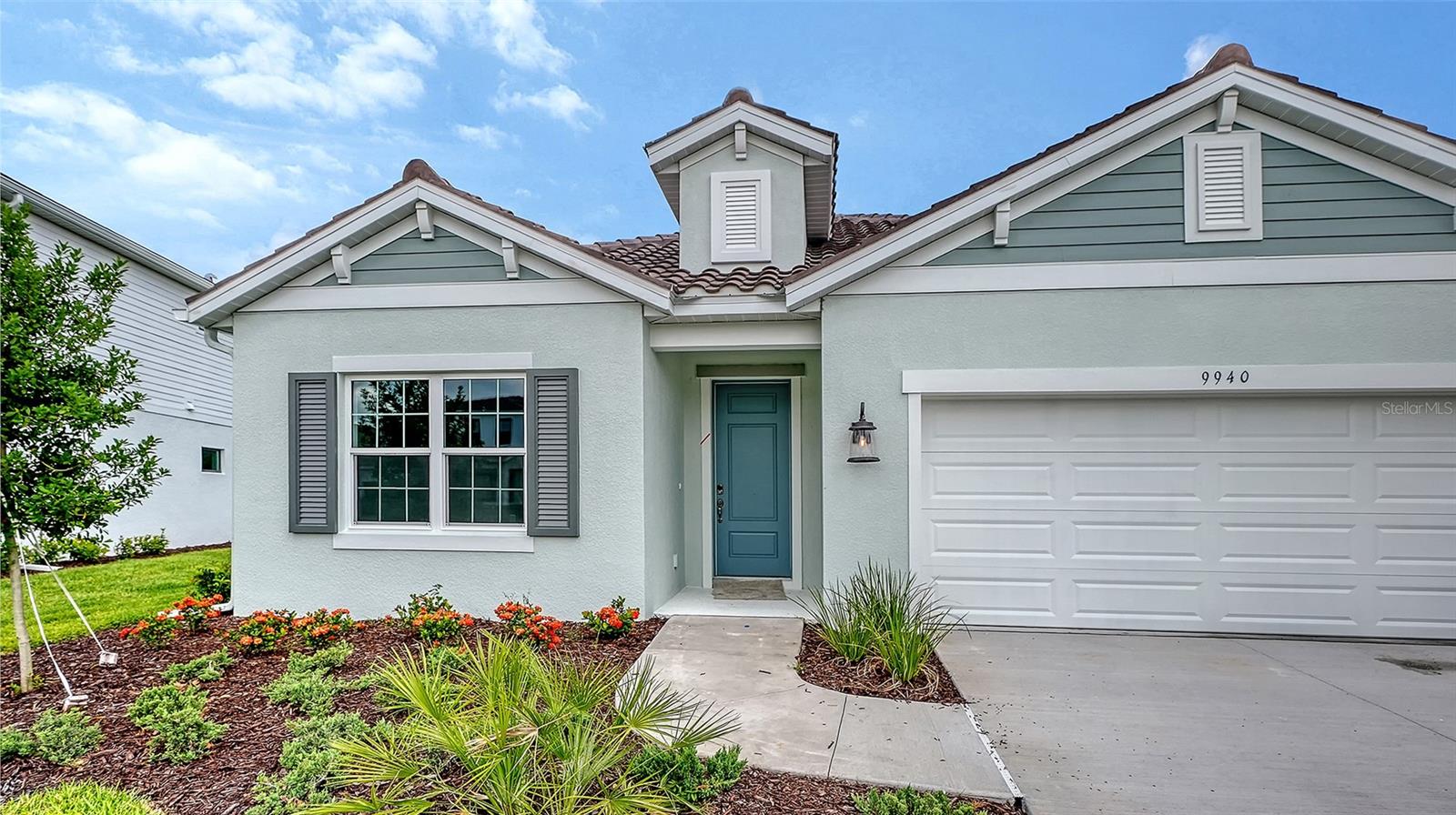 9940 Crystal Isles Cir Property Photo 1