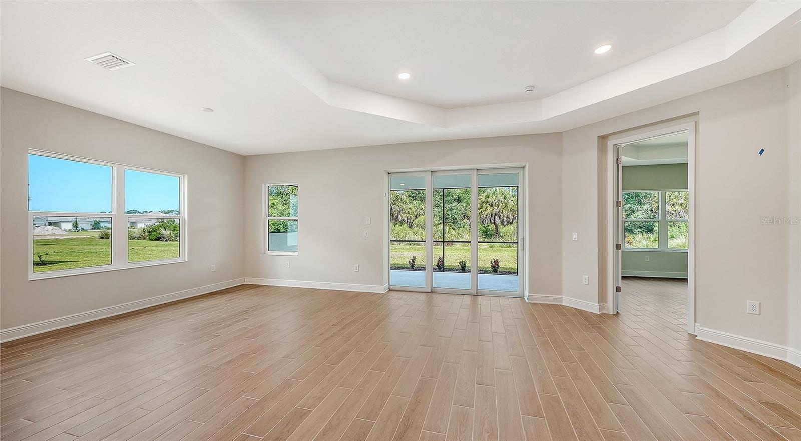 9940 Crystal Isles Cir Property Photo 5