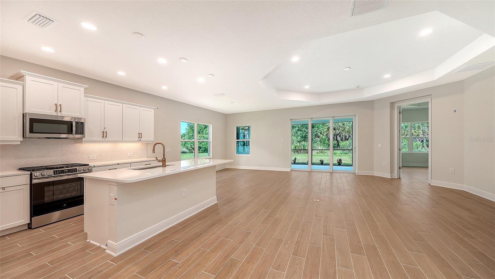 9940 Crystal Isles Cir Property Photo 7