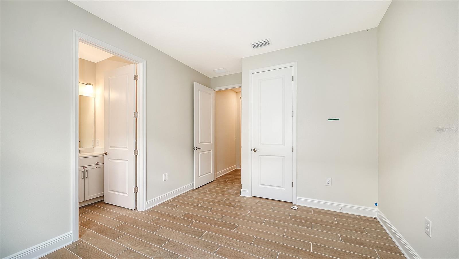 9940 Crystal Isles Cir Property Photo 29