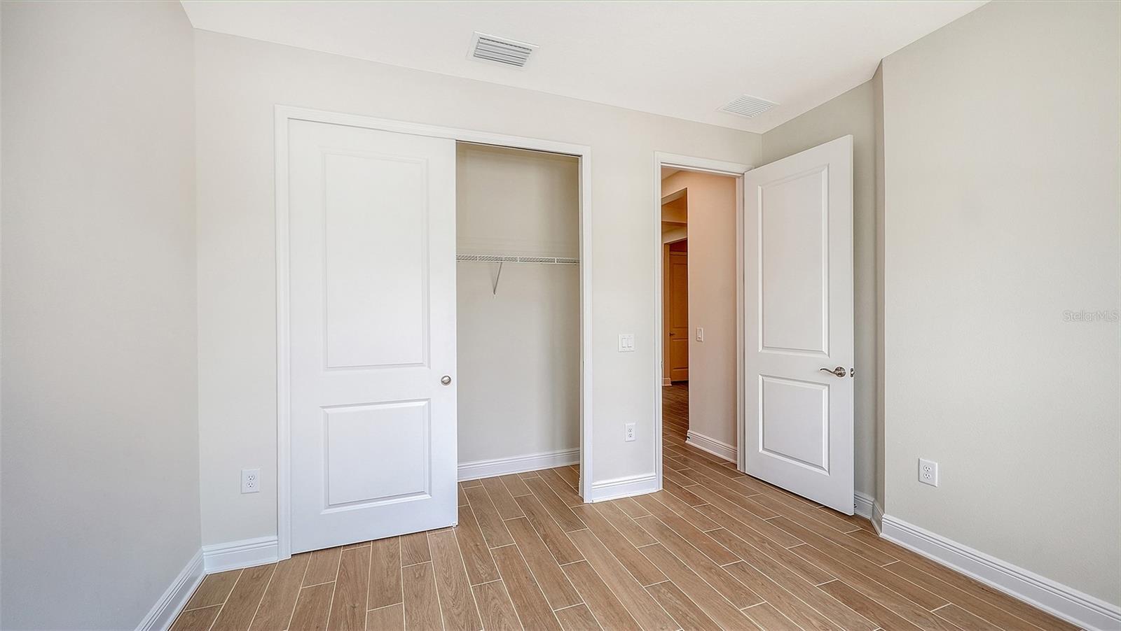 9940 Crystal Isles Cir Property Photo 37