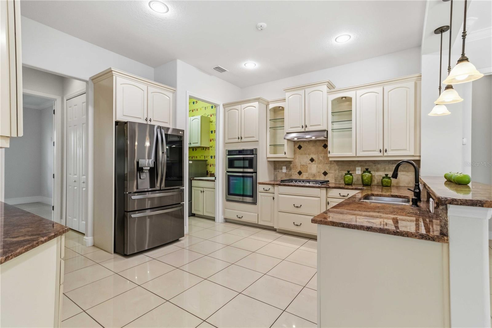 8057 Rio Bella Pl Property Photo 16
