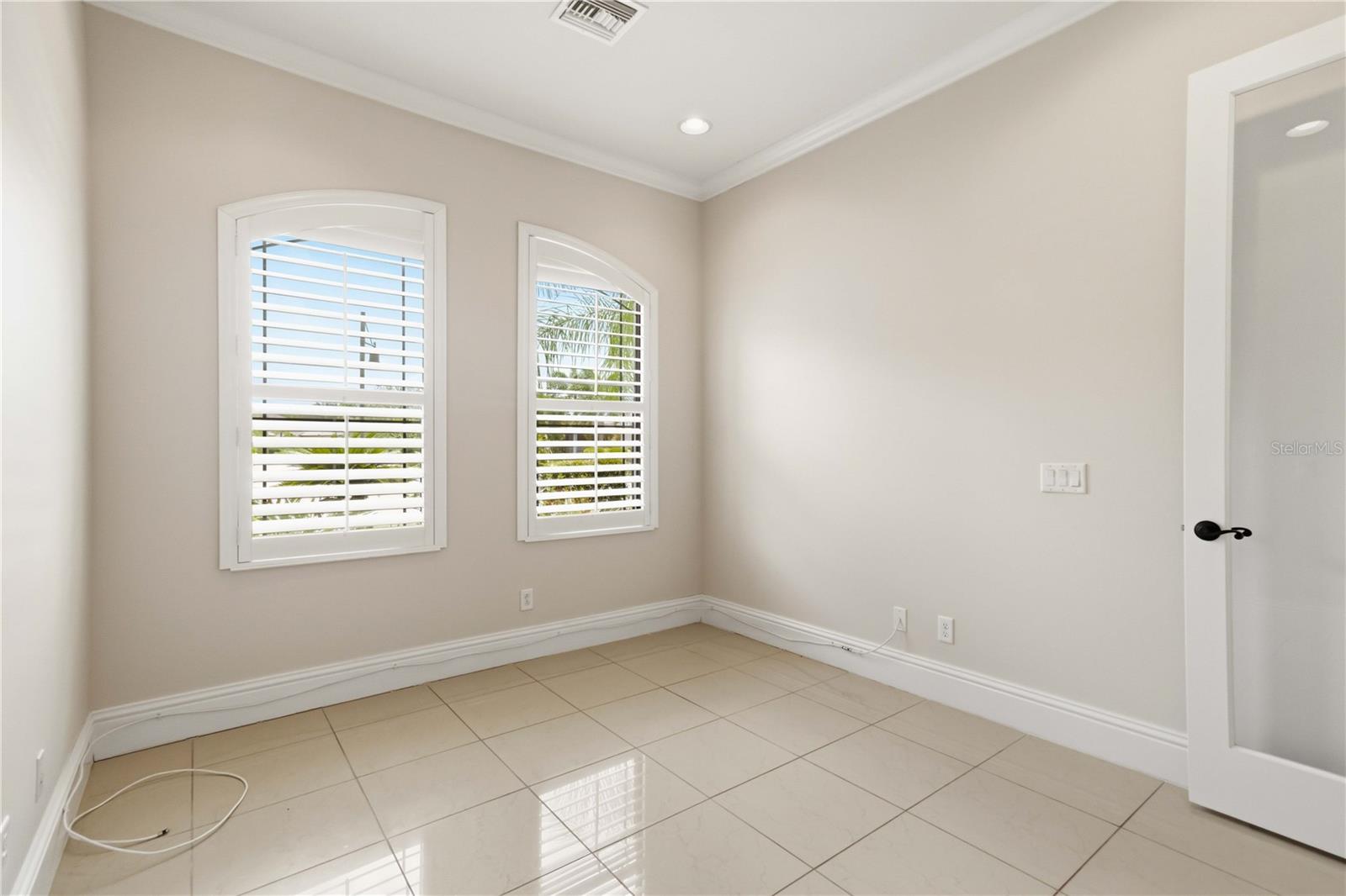 8057 Rio Bella Pl Property Photo 25