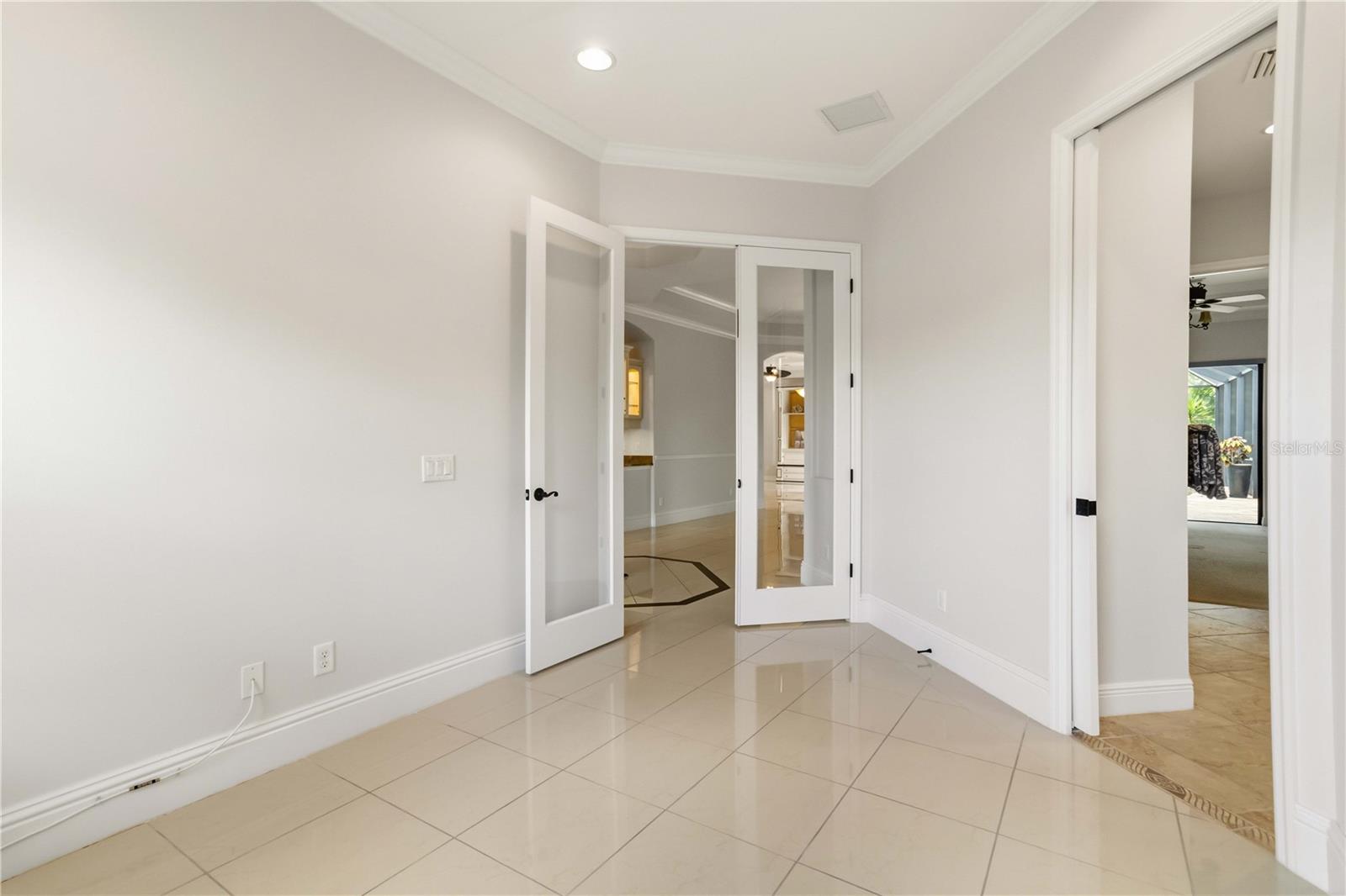 8057 Rio Bella Pl Property Photo 26