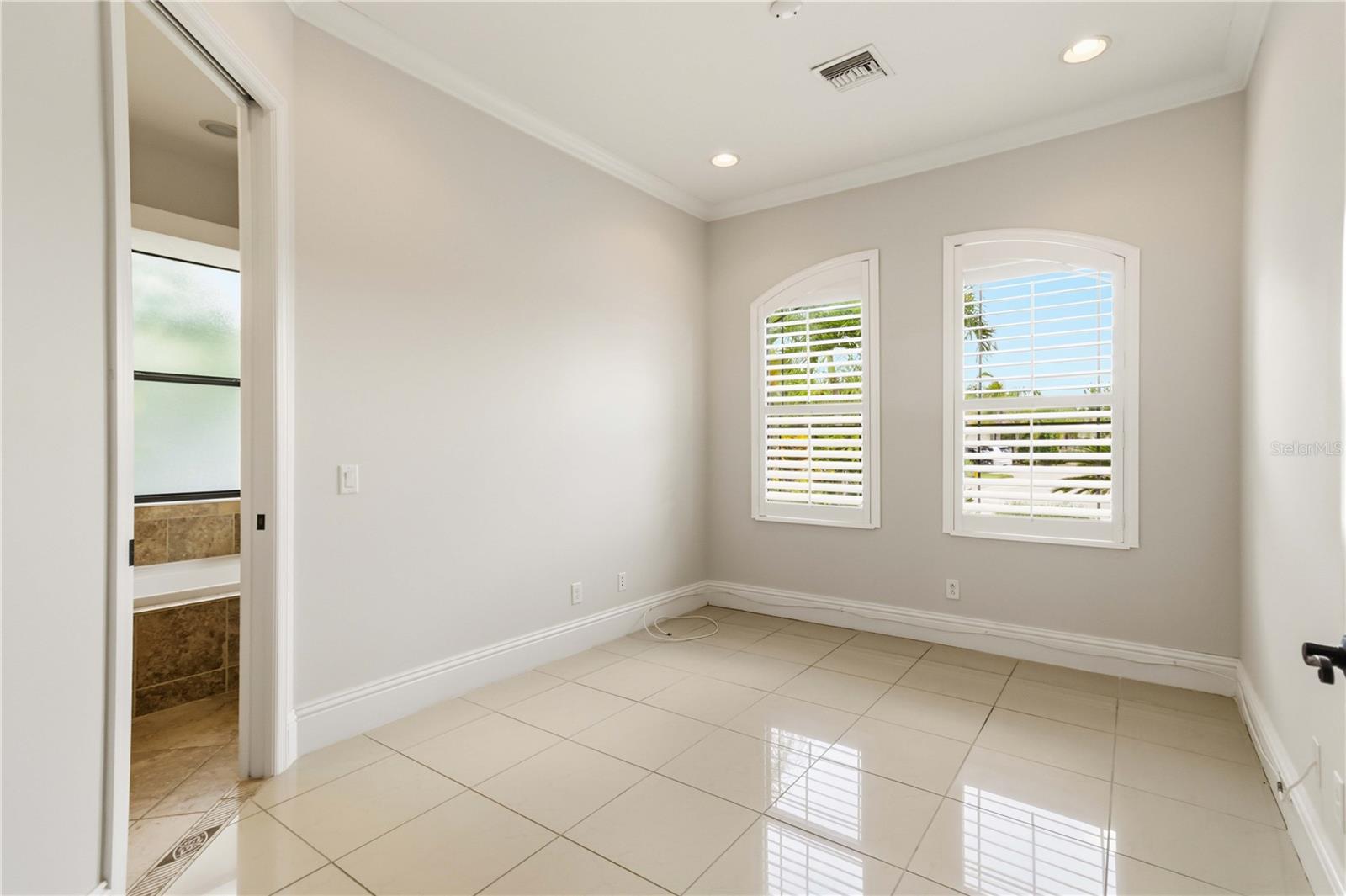 8057 Rio Bella Pl Property Photo 27