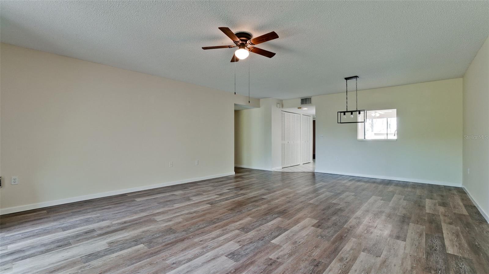 507 Lakeside Dr #507 Property Photo 22