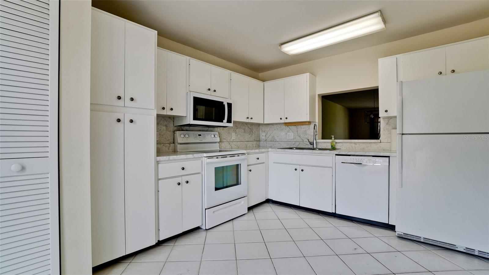 507 Lakeside Dr #507 Property Photo 27