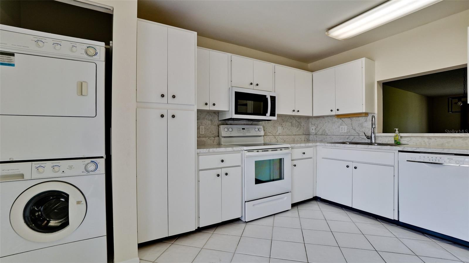 507 Lakeside Dr #507 Property Photo 28