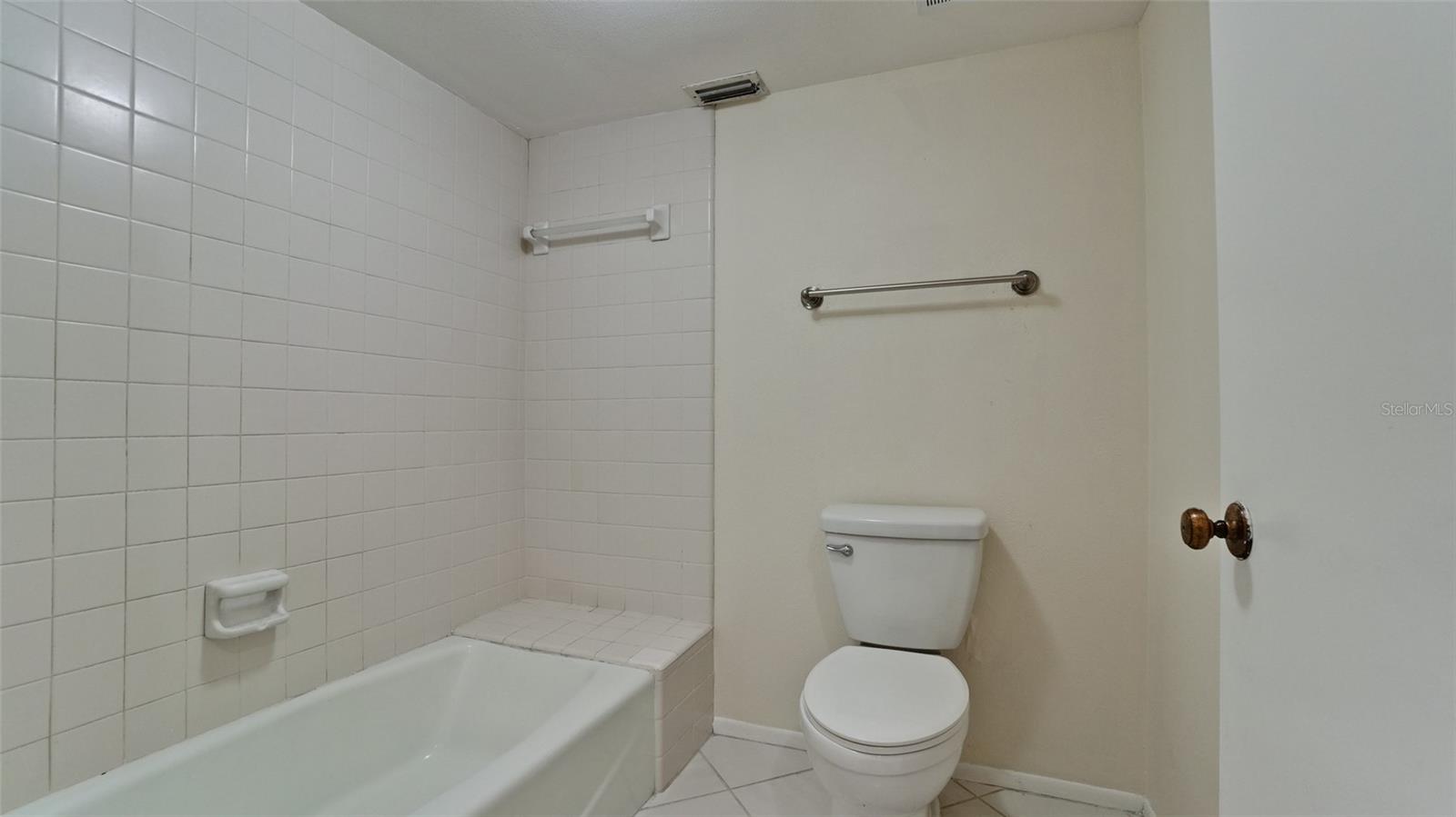 507 Lakeside Dr #507 Property Photo 33