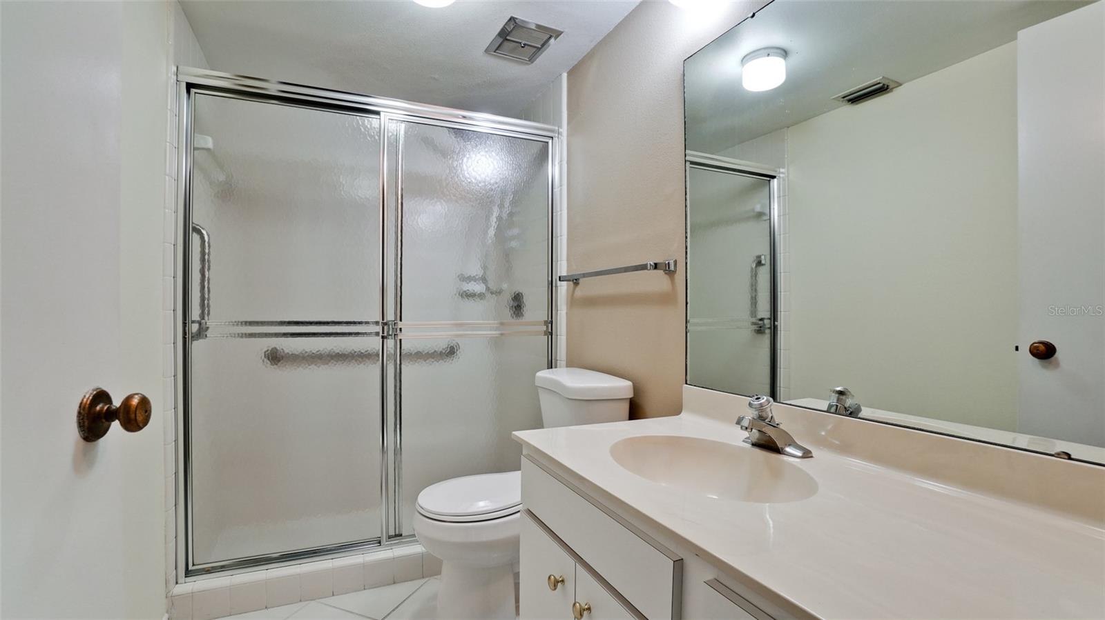 507 Lakeside Dr #507 Property Photo 34