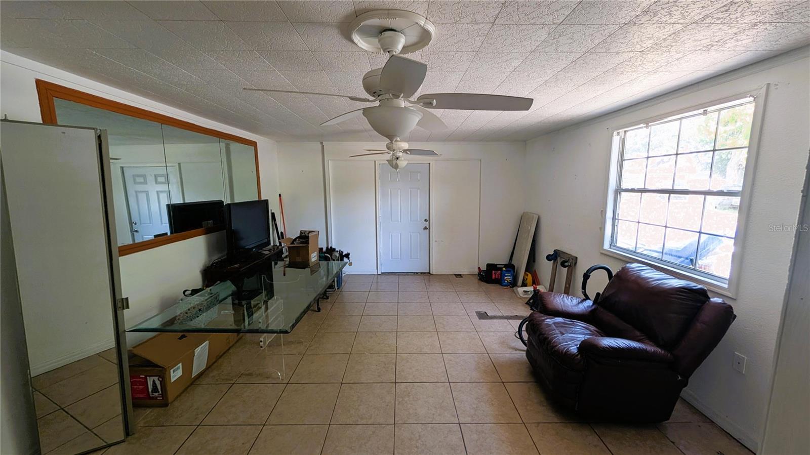 5350 Castleman Dr Property Photo 8